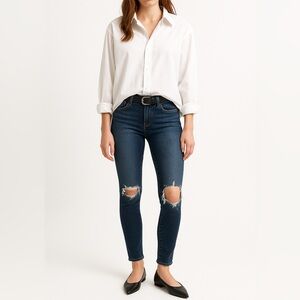 FREE PEOPLE Distressed Skinny Jean | W30 | Dark Wash | Ripped Knees, Stretch Fit